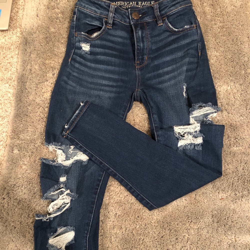 American eagle super stretch ripped jeans